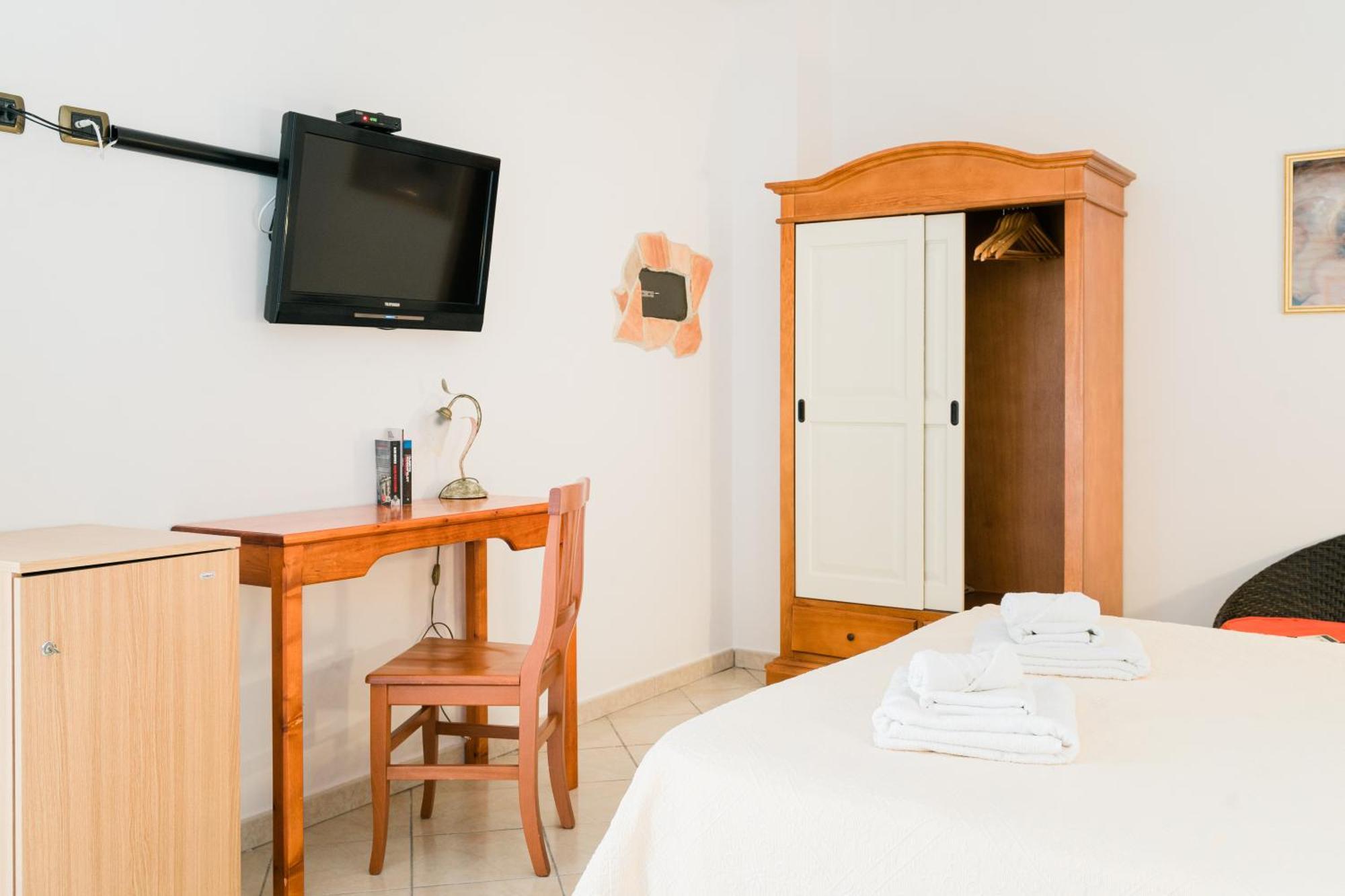 Hotel La Marmora à Alghero Extérieur photo